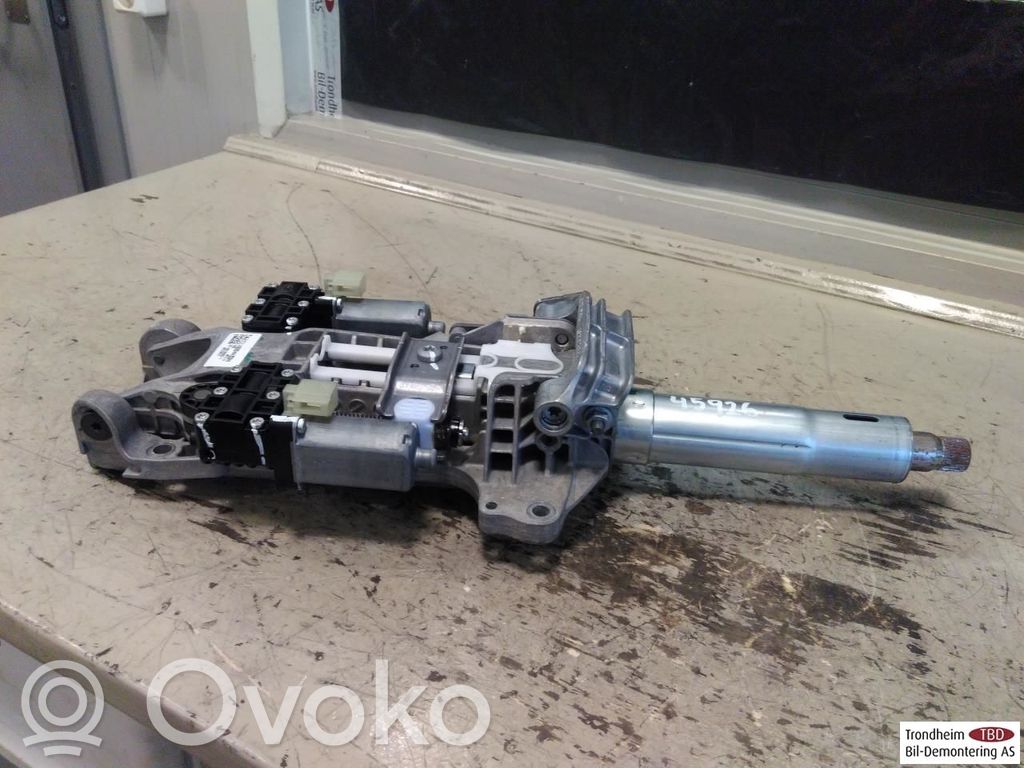 Mercedes-Benz EQC Set ax volan