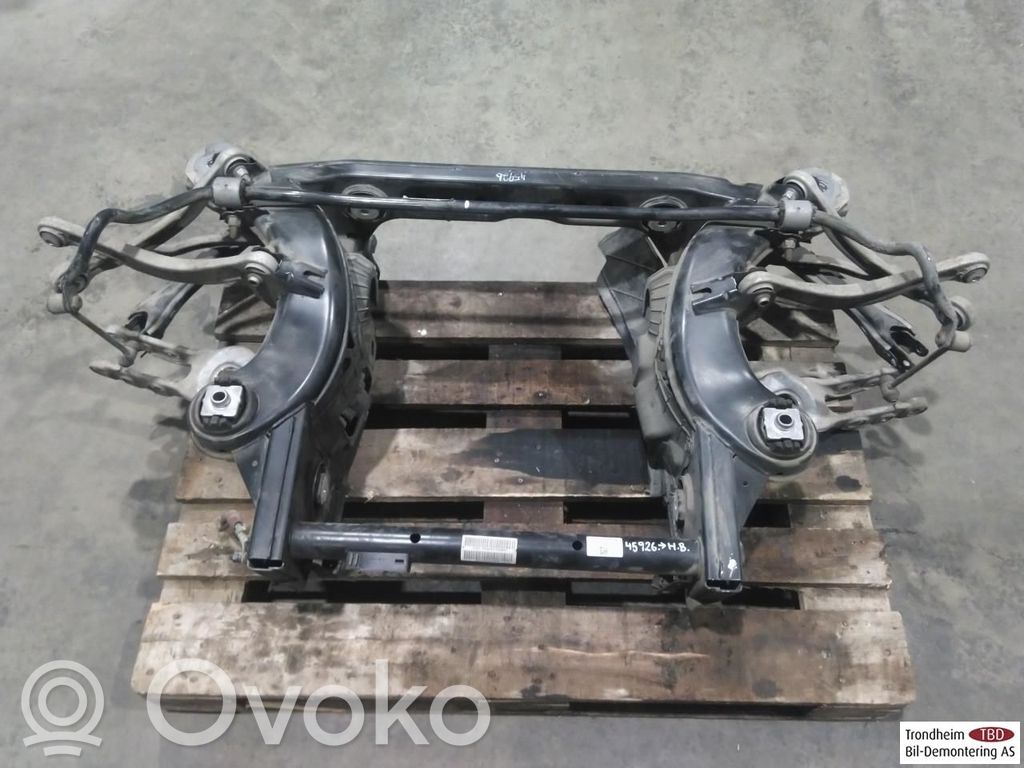 Mercedes-Benz EQC Rama pomocnicza tylna 