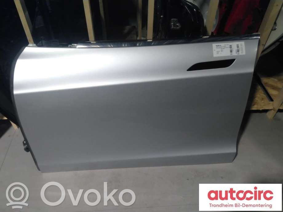 Tesla Model S Durvis 