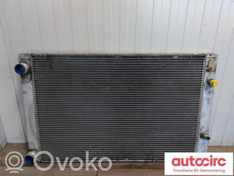 Audi A8 S8 D3 4E Coolant radiator 