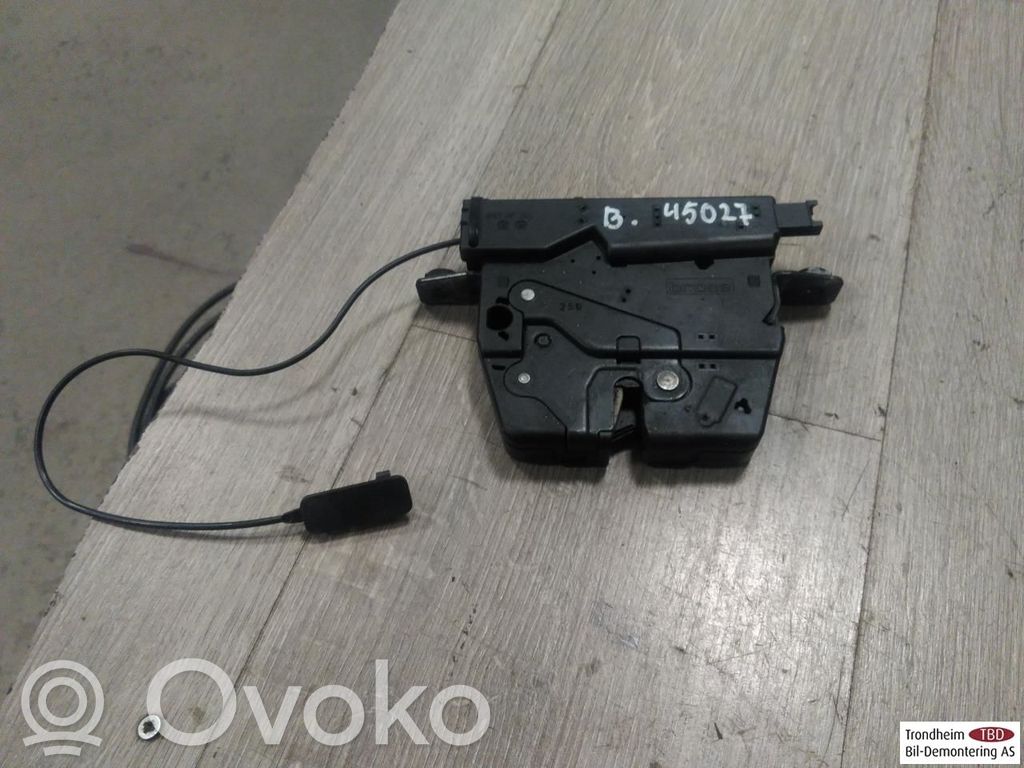 BMW X1 E84 Zamek klapy tylnej bagażnika 