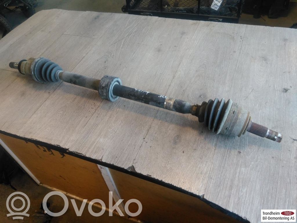 Etuvetoakseli   13150503,93169657,13150503,93169657