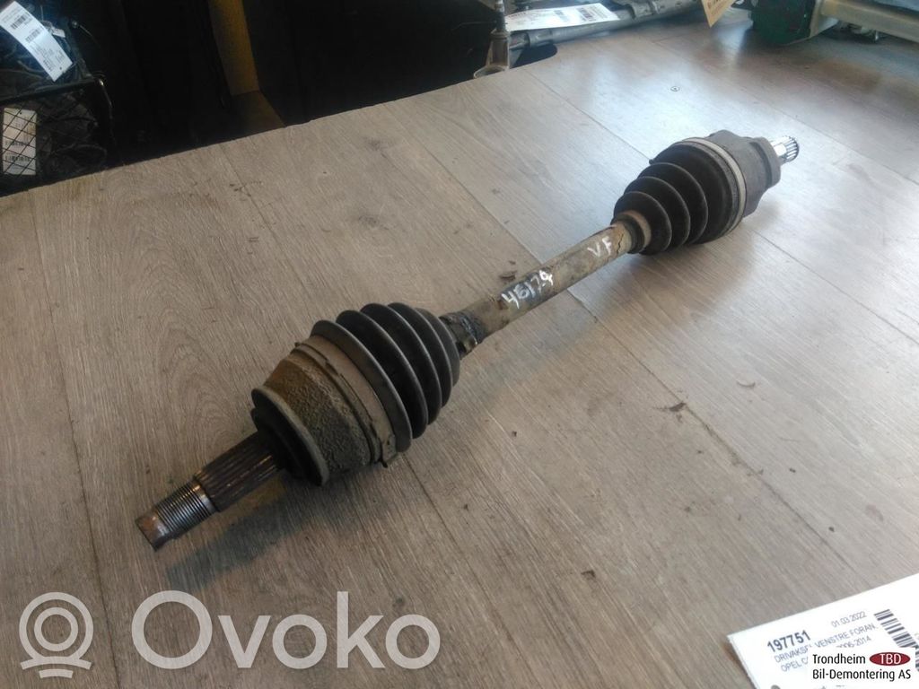 Opel Corsa D Eje de transmisión delantero 