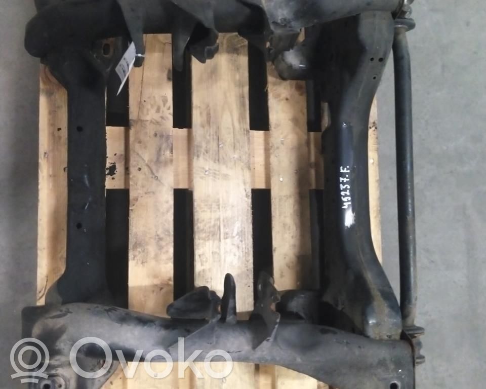 Jeep Commander Rama pomocnicza przednia 