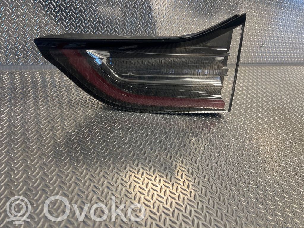 Tesla Model 3 Takavalot 