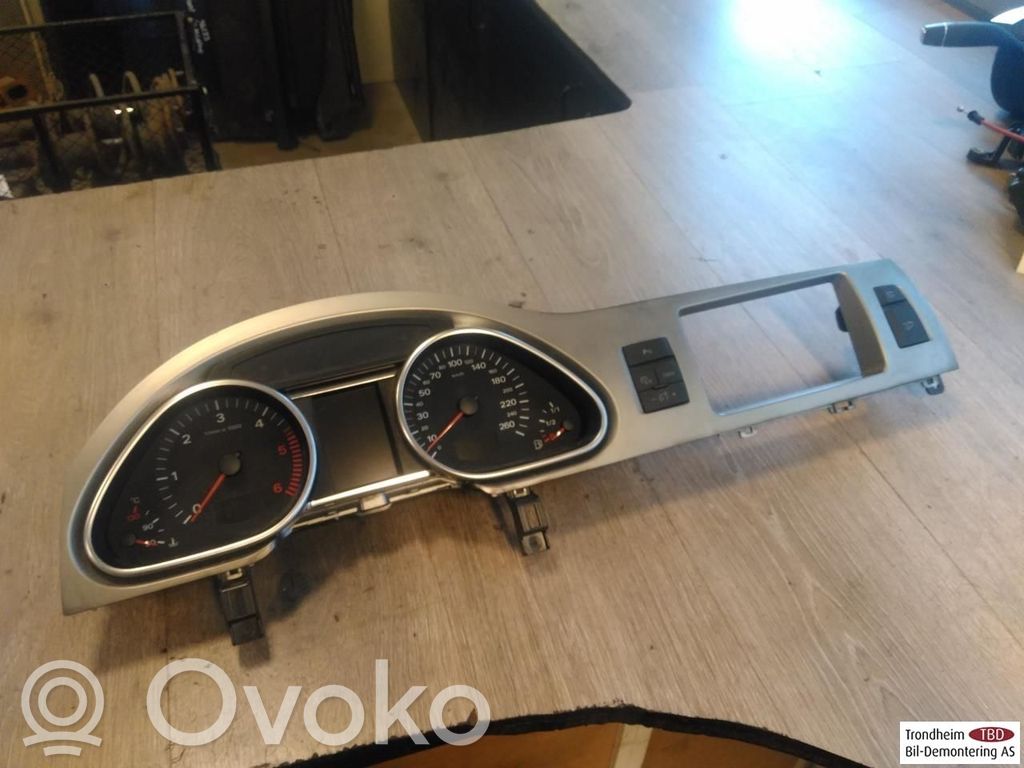 Audi Q7 4L Vitezometru (grup de instrumente) 