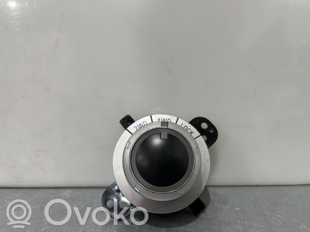 Mitsubishi Outlander Other switches/knobs/shifts 