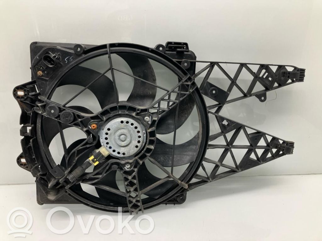 Fiat Doblo Elektrisks radiatoru ventilators 