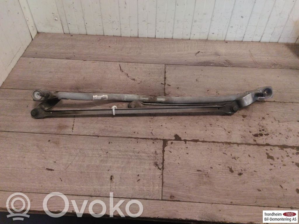 Volvo XC60 Tiranti del tergicristallo anteriore 