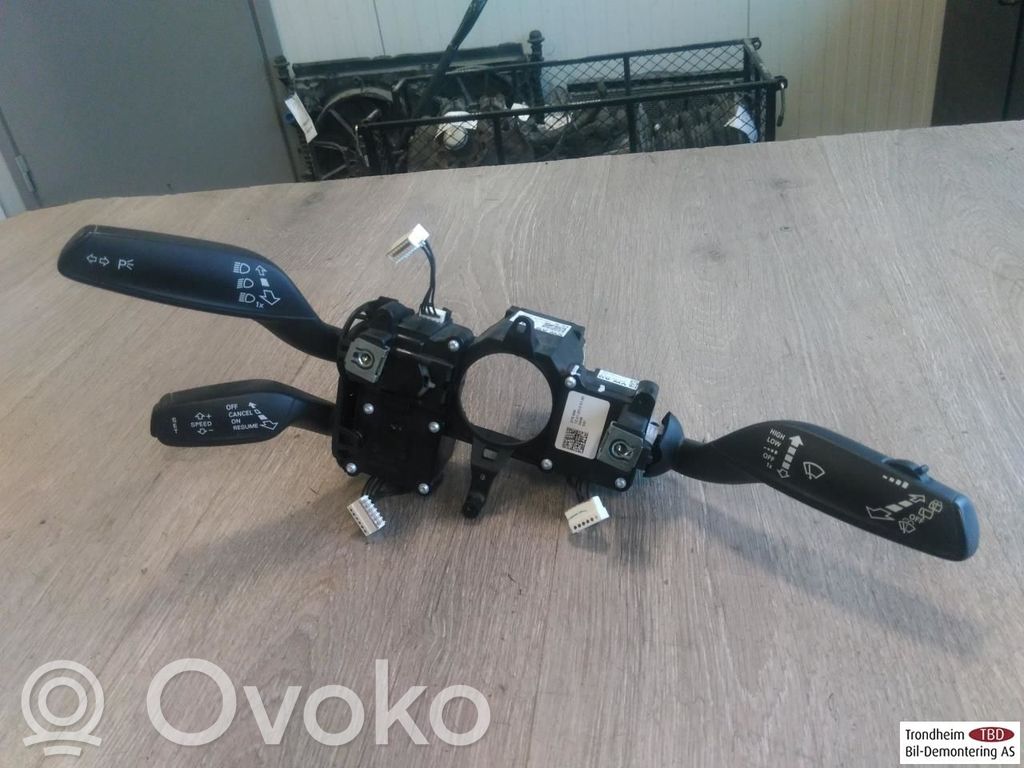 Audi Q3 8U Interruptor de control multifunción 