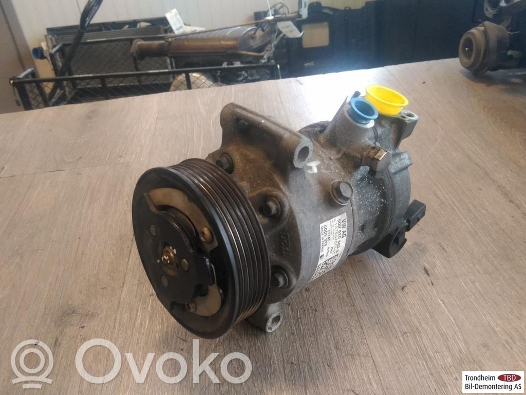 Volkswagen Golf VII Ilmastointilaitteen kompressorin pumppu (A/C) 