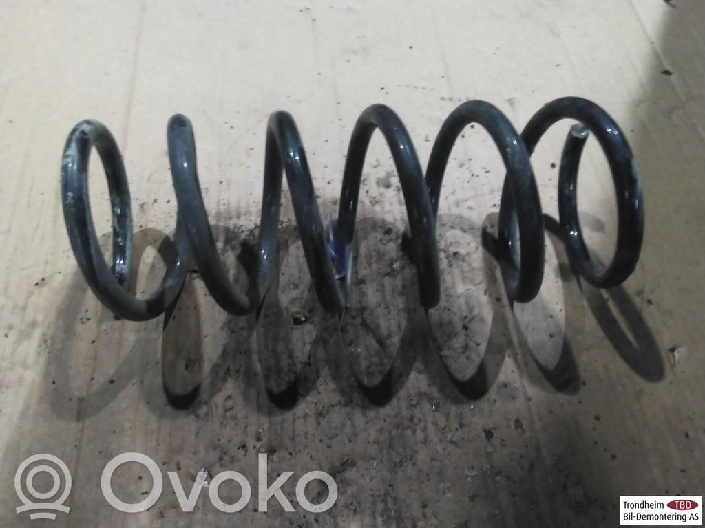 Volvo XC60 Molla elicoidale posteriore con cuscinetti in gomma