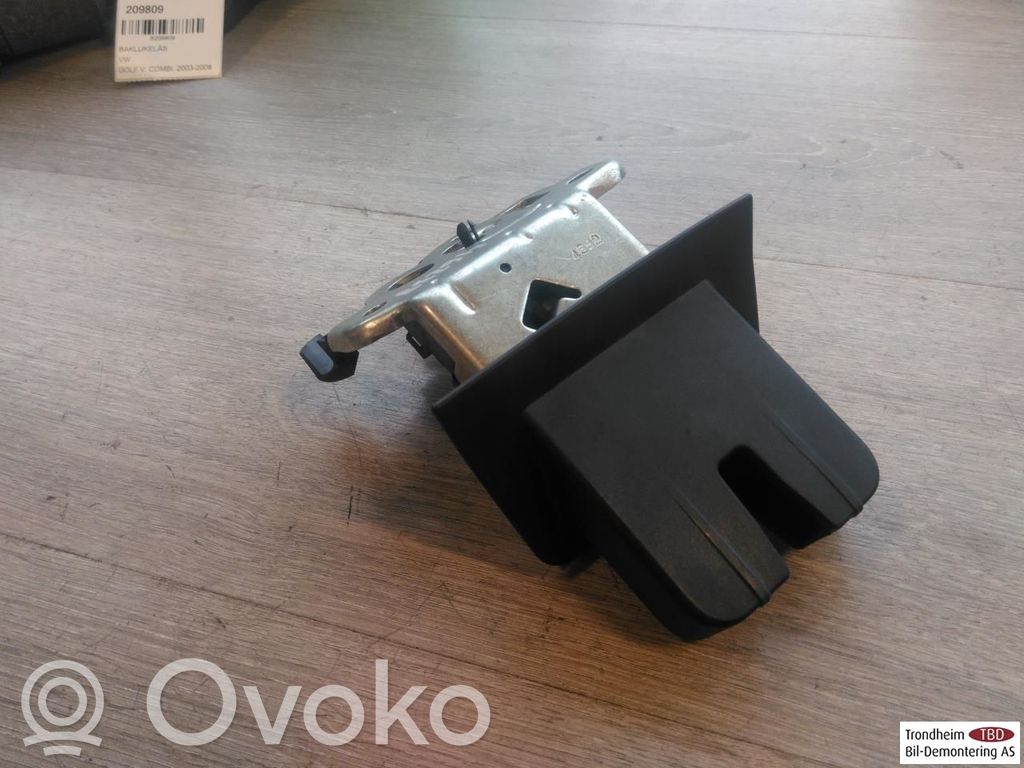 Audi Q3 8U Blocco chiusura del portellone