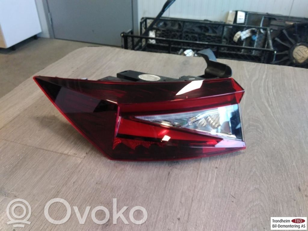 Lampa tylna   5LA945207,5LA945207,23979403L,23979403L,5LA945207