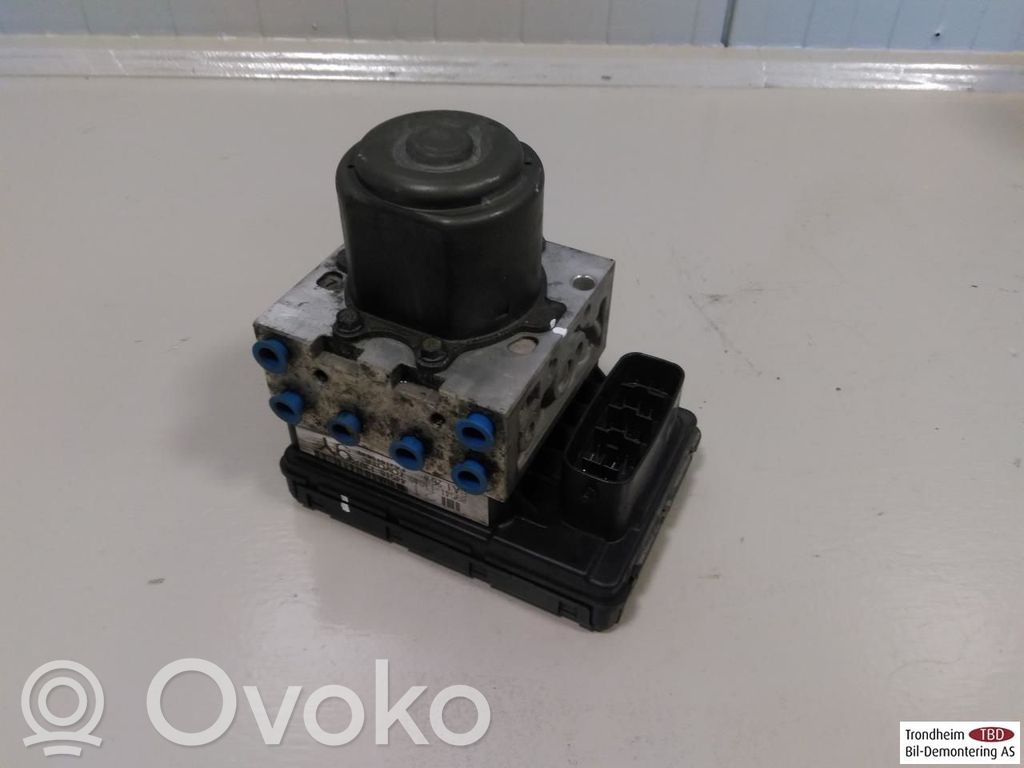 Toyota Corolla E120 E130 ABS Blokas 
