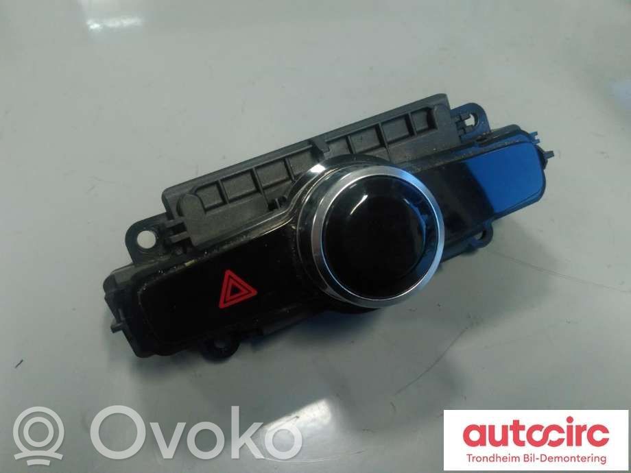 Polestar 2 Hazard light switch 