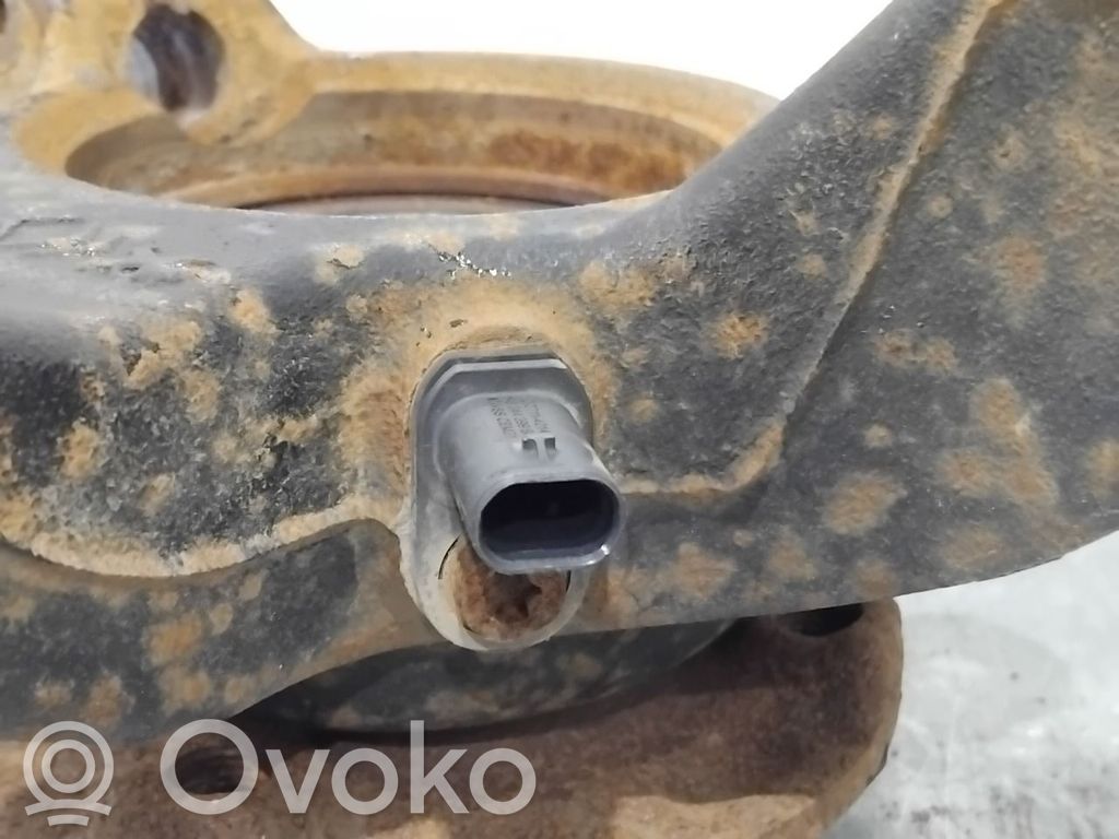 Peugeot 2008 II Zwrotnica koła przedniego