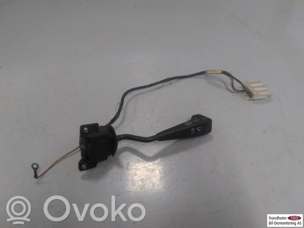 BMW 3 E30 Palanca de control del limpiaparabrisas 