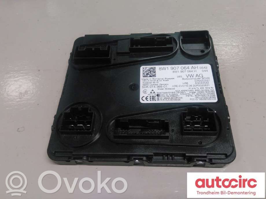 Audi e-tron Central body control module 