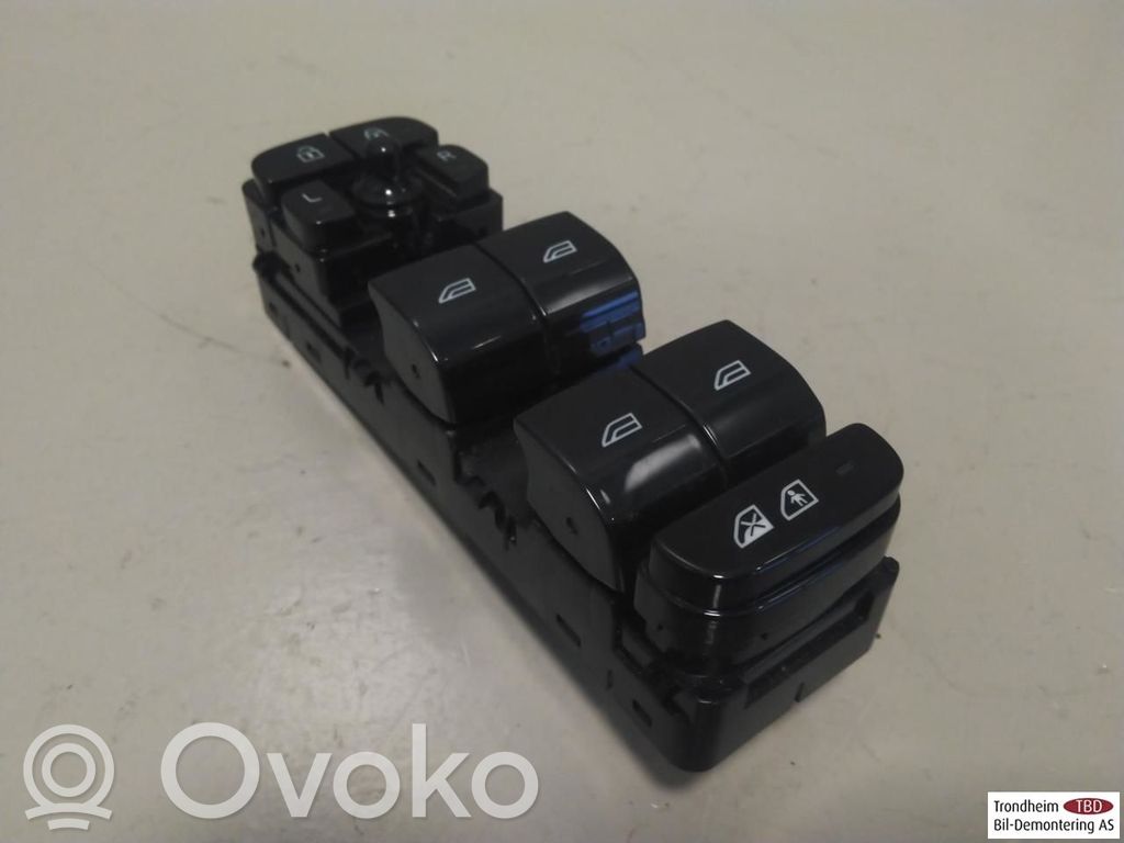 Polestar 2 Przyciski szyb 