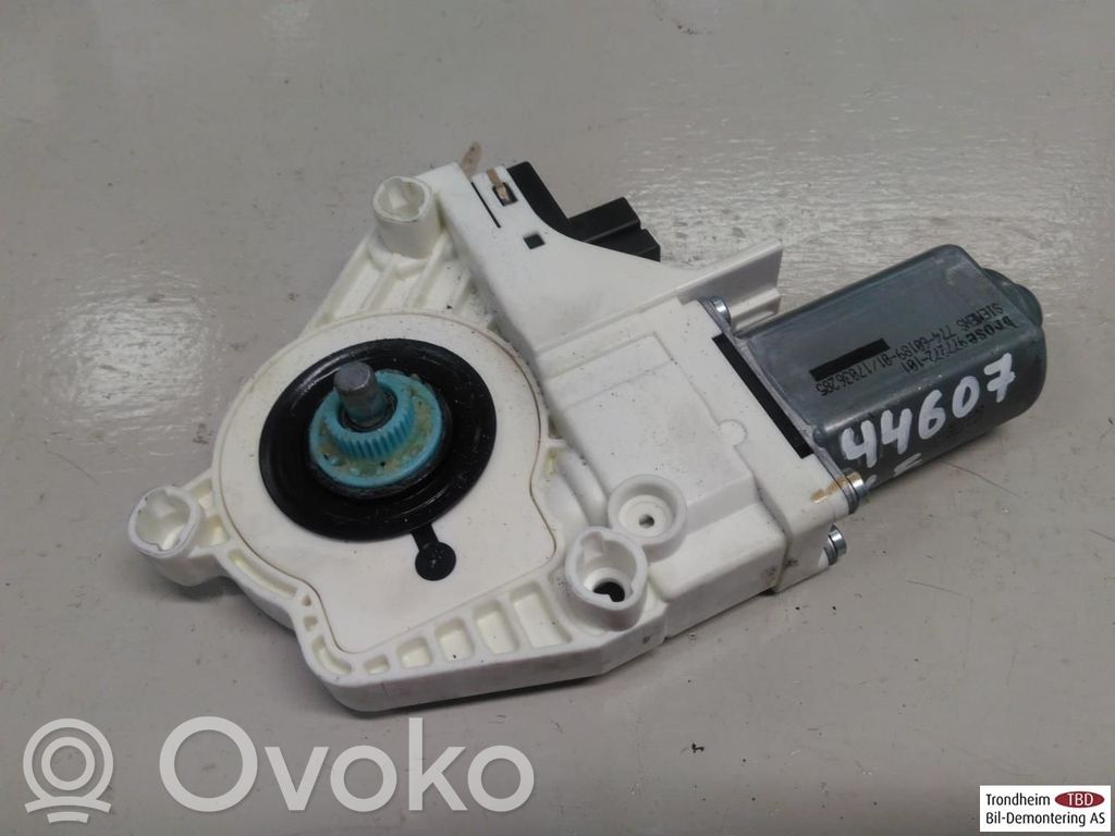 Audi Q7 4L Motorino alzacristalli della portiera anteriore 