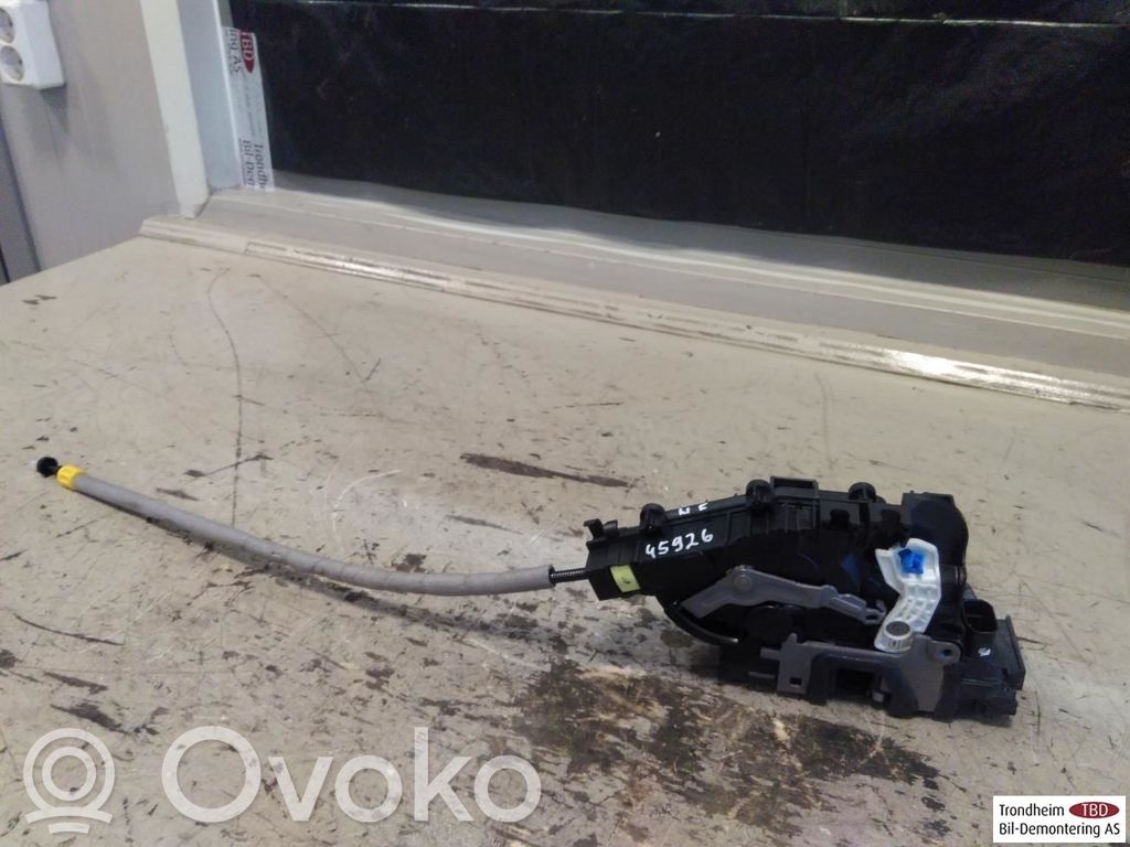 Mercedes-Benz EQC Serratura portiera anteriore 
