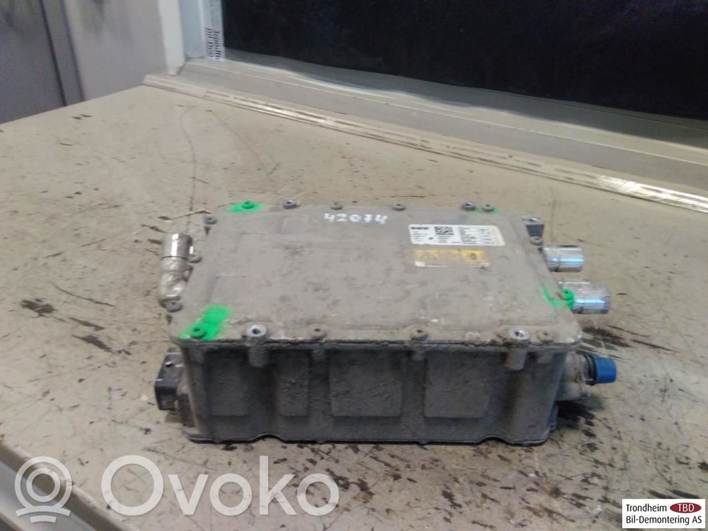 BMW 2 F45 Caricabatteria (opzionale) 