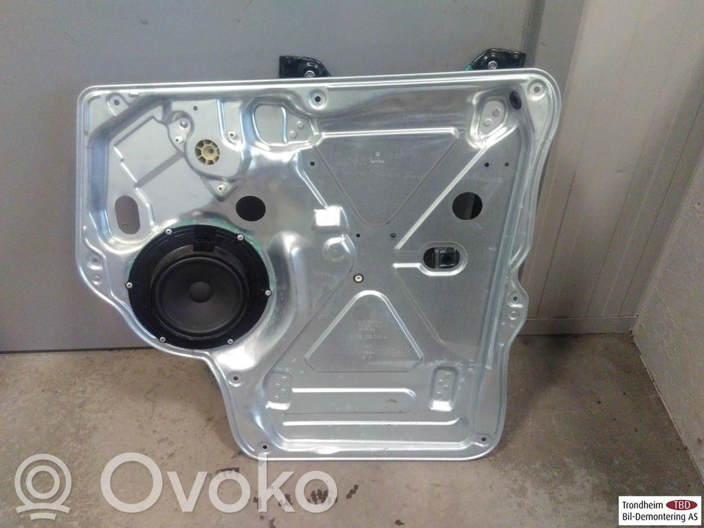 Volkswagen Transporter - Caravelle T6 Podnośnik szyby drzwi z silniczkiem 