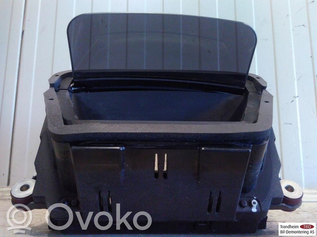 BMW 2 F45 Altra parte interiore 