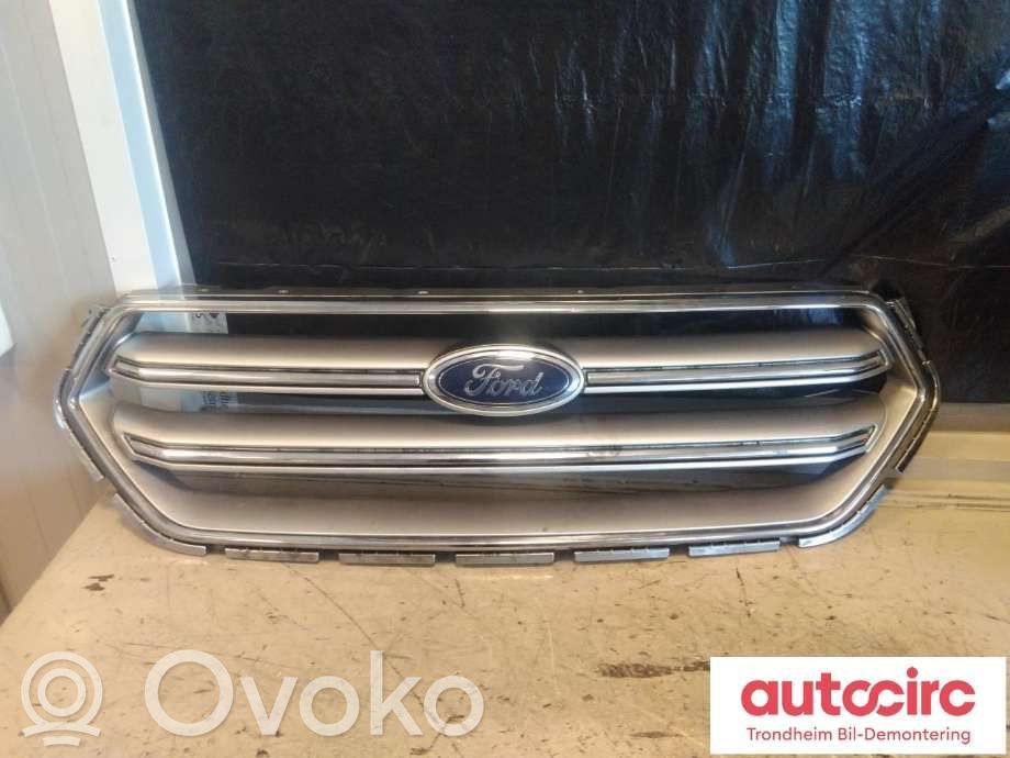 Ford Kuga II Etusäleikkö 