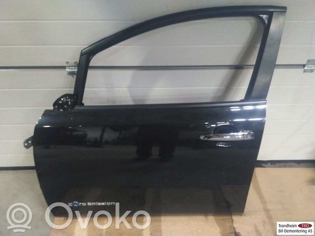 Nissan Leaf I (ZE0) Puerta delantera