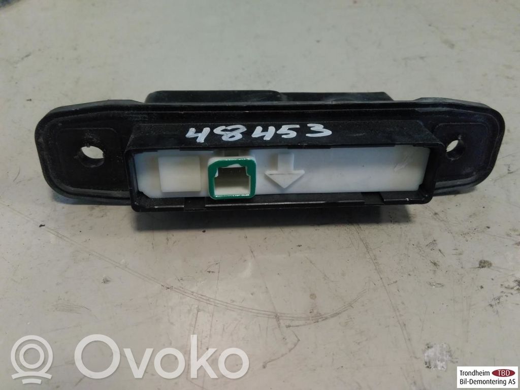 Toyota Prius (XW30) Tailgate opening switch 