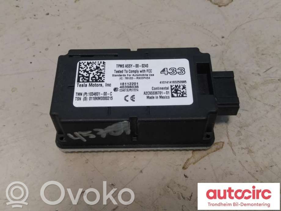 Tesla Model X Tire pressure sensor 