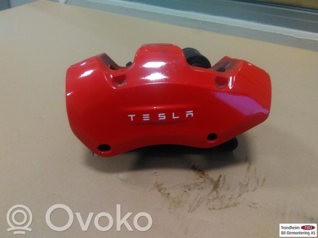 Tesla Model 3 Takajarrusatula 