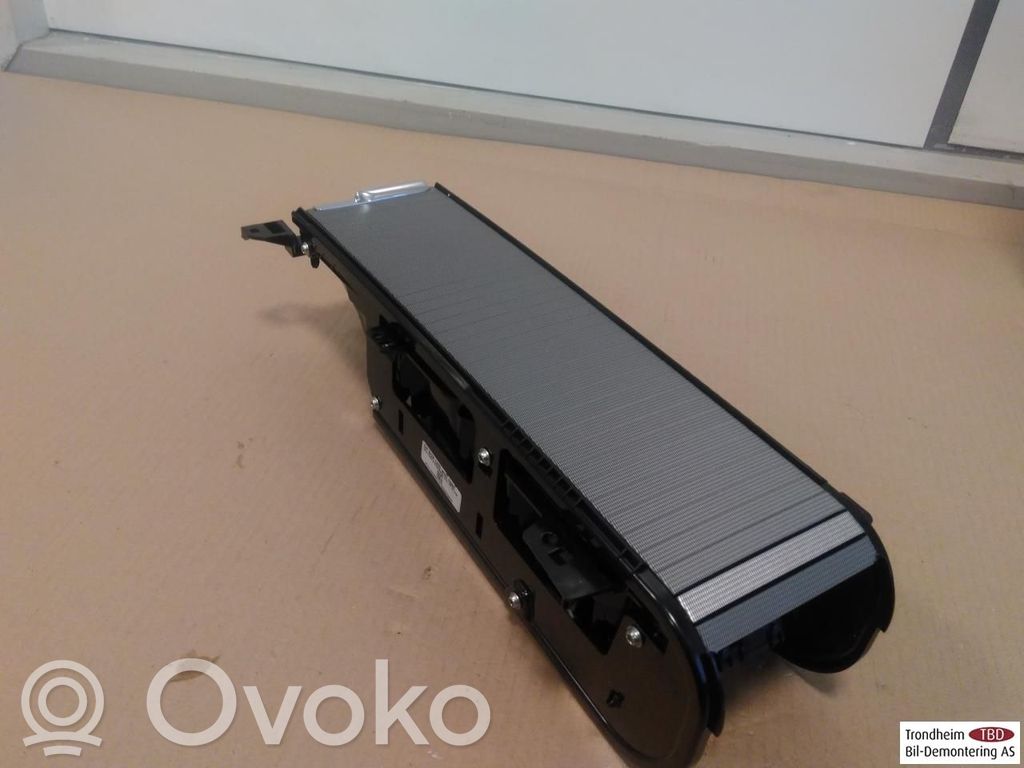 Volvo V60 Uchwyt na kubek deski rozdzielczej 