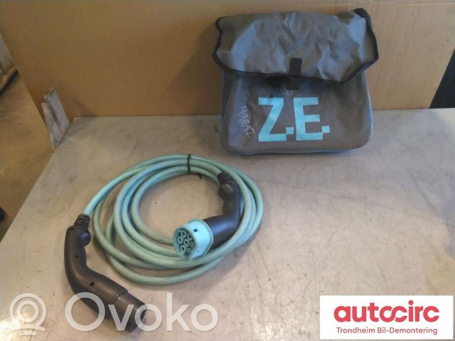 Renault Zoe Electric car charging cable 