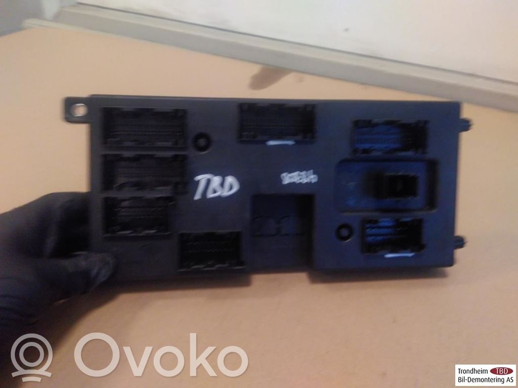Jaguar I-Pace Modul de control caroserie central 