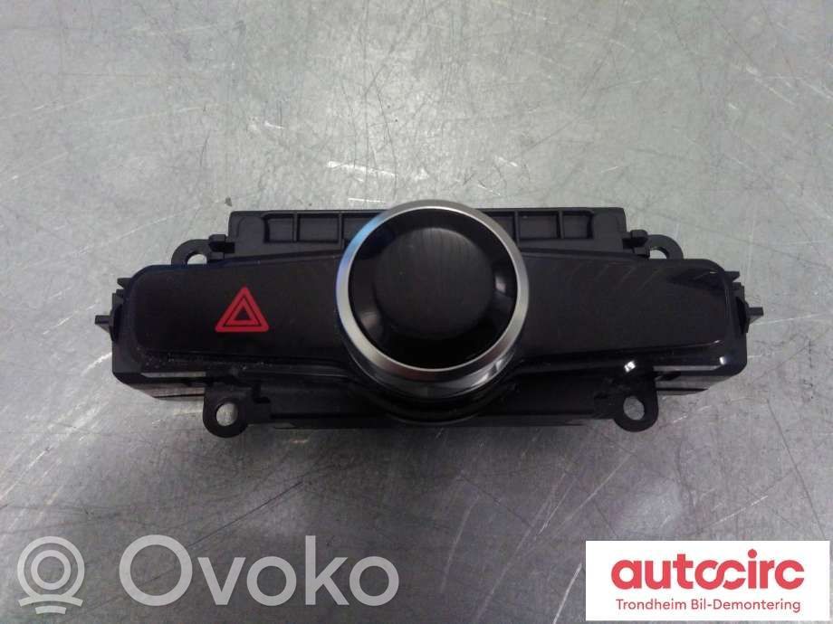 Polestar 2 Hazard light switch 