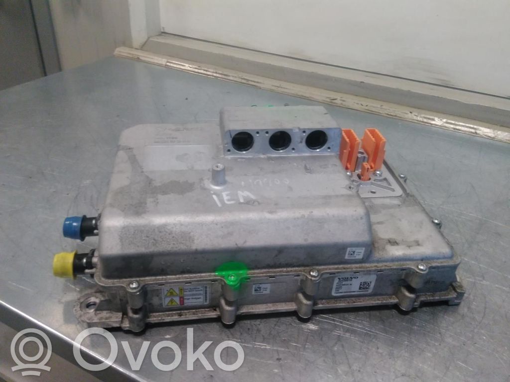 Volvo C40 Inversor/convertidor de voltaje 