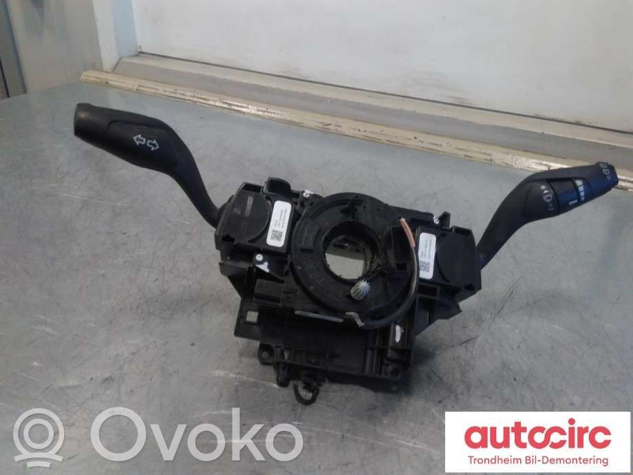Ford Focus Multifunctional control switch/knob 