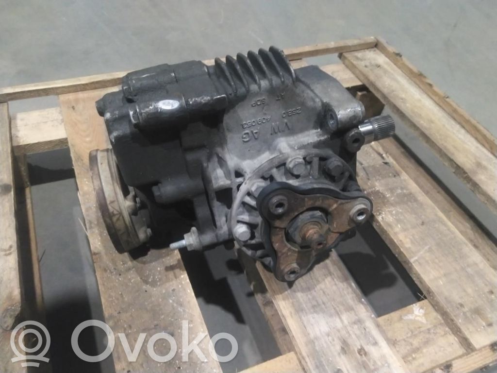 Volkswagen PASSAT B7 Carcasa de la caja de transferencia 