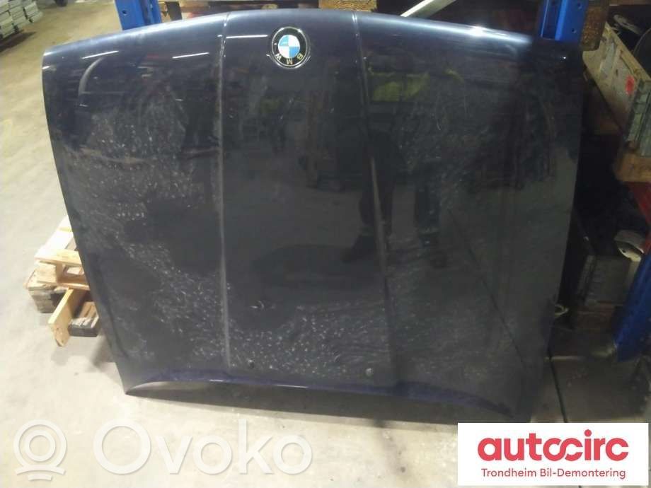 BMW 3 E30 Dzinēja pārsegs (vāks) 
