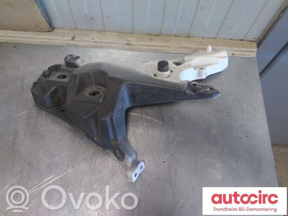 Volvo V60 Priekinis bamperis 