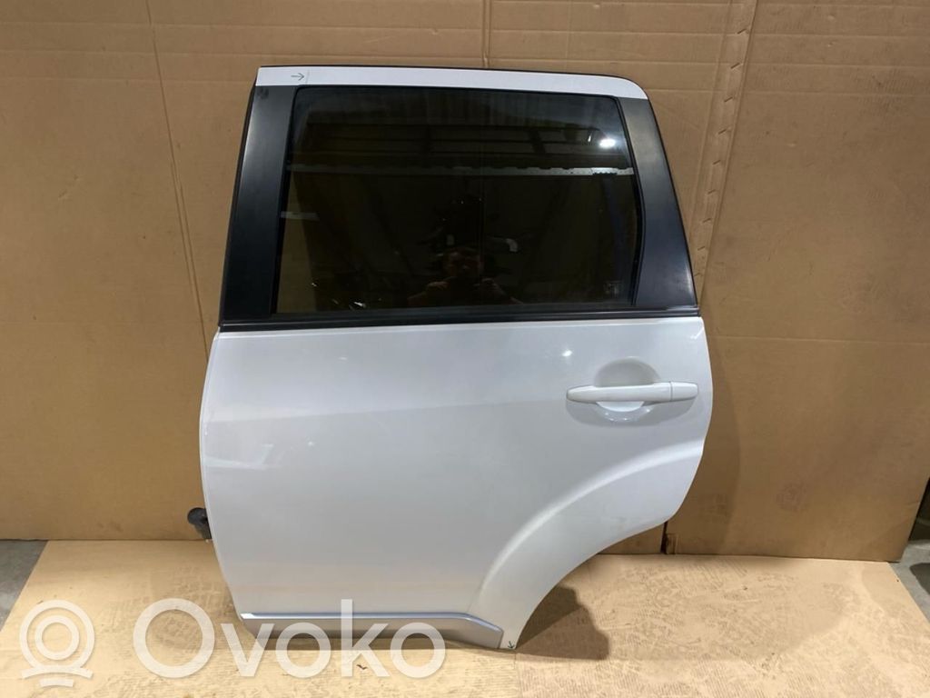 Mitsubishi Outlander Puerta trasera 