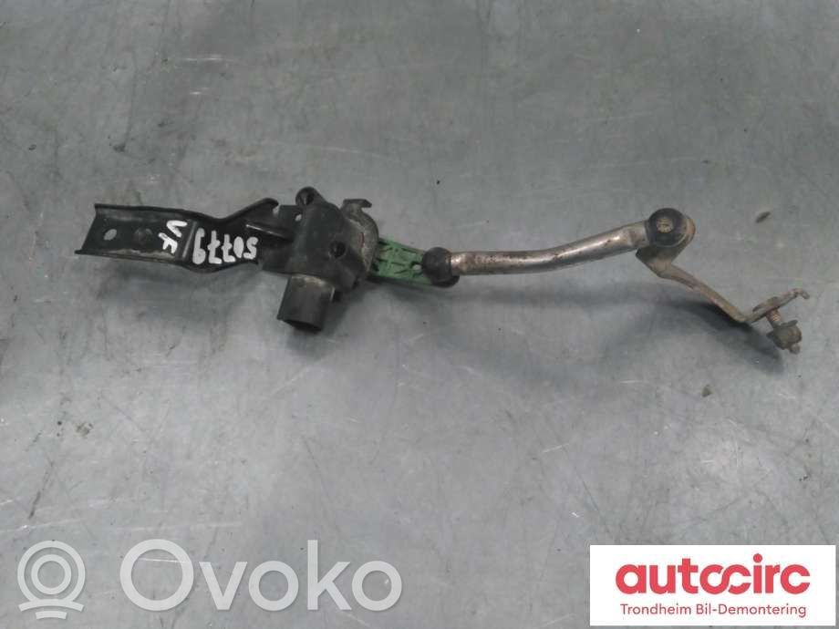 Volkswagen PASSAT B8 Etuilmajousituksen korkeudensäätöanturi (käytetyt) 