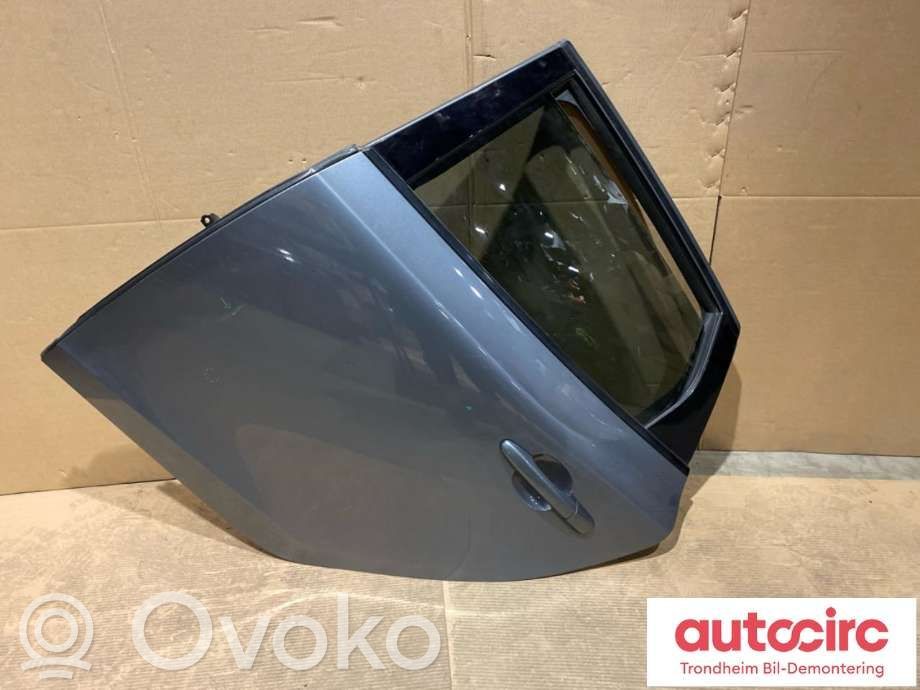 Volvo V40 Galinės durys 