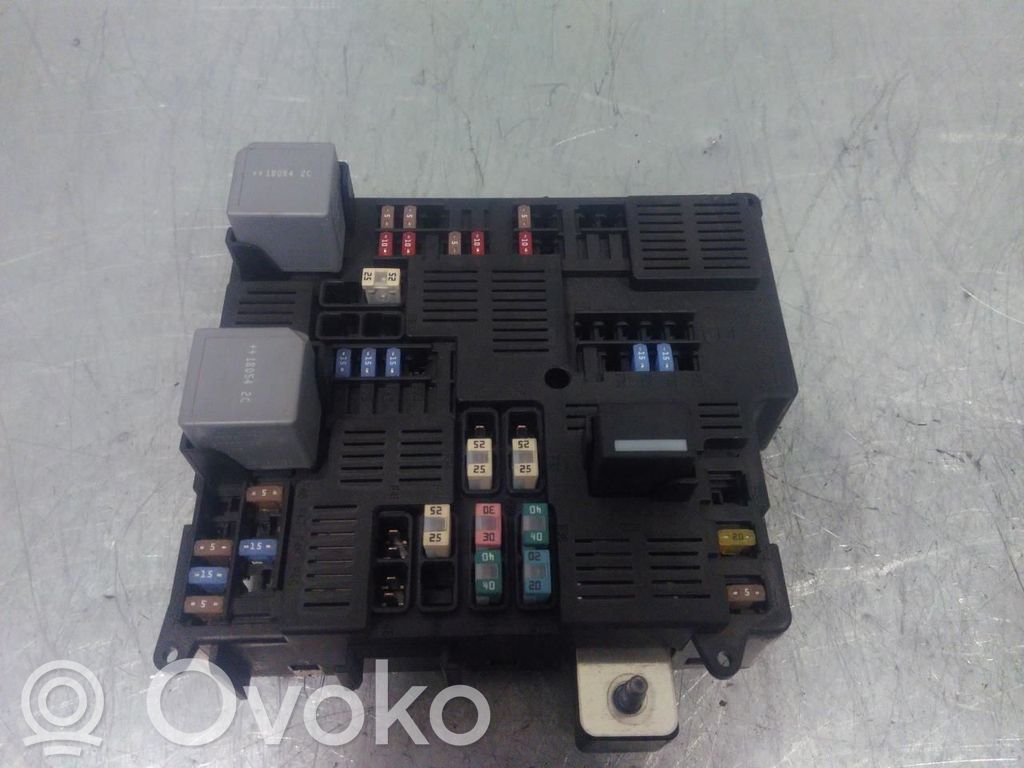 Volvo S90, V90 Juego de caja de fusibles 