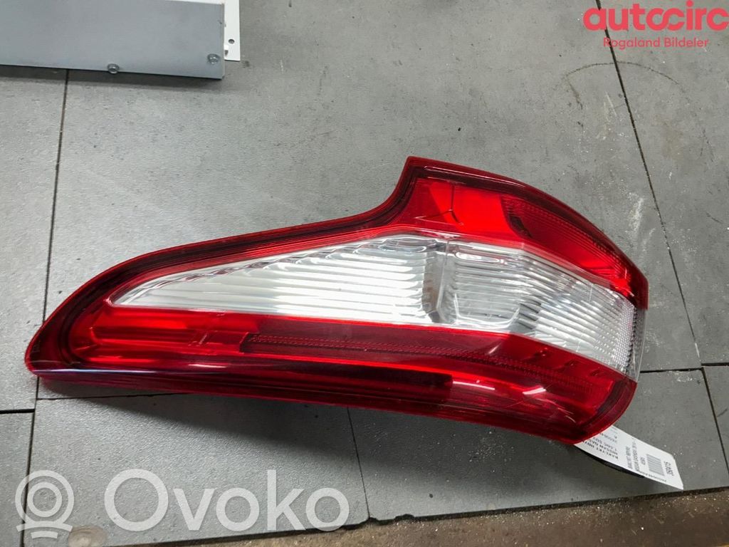 Nissan Qashqai Luci posteriori