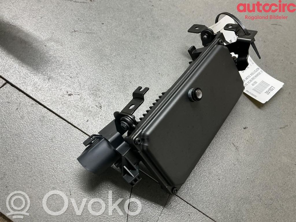 Volvo XC40 Distronic sensor radar 