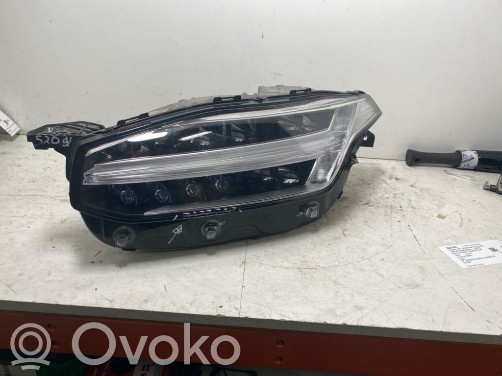 Volvo XC90 Scheinwerfer 